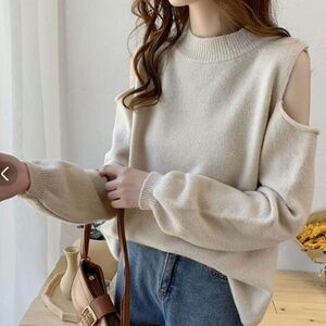 Off shoulder knit top
